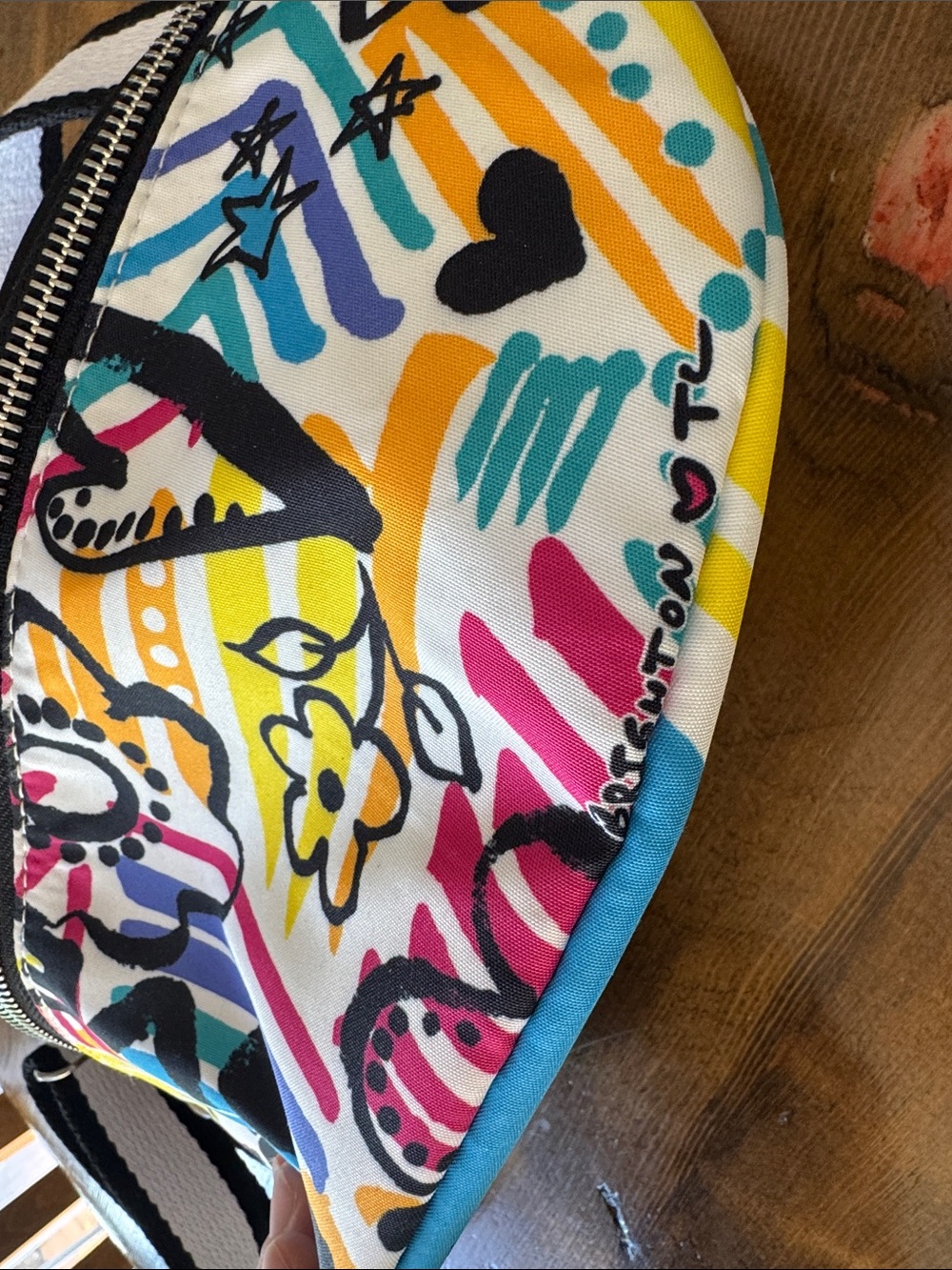 Colorful Graffiti Print Crossbody Brighton LOVE Bag - Picture 1 of 7